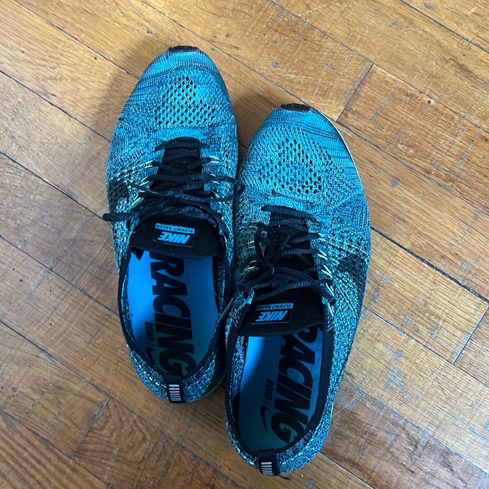 Nike flyknit racer blue lagoon size 9